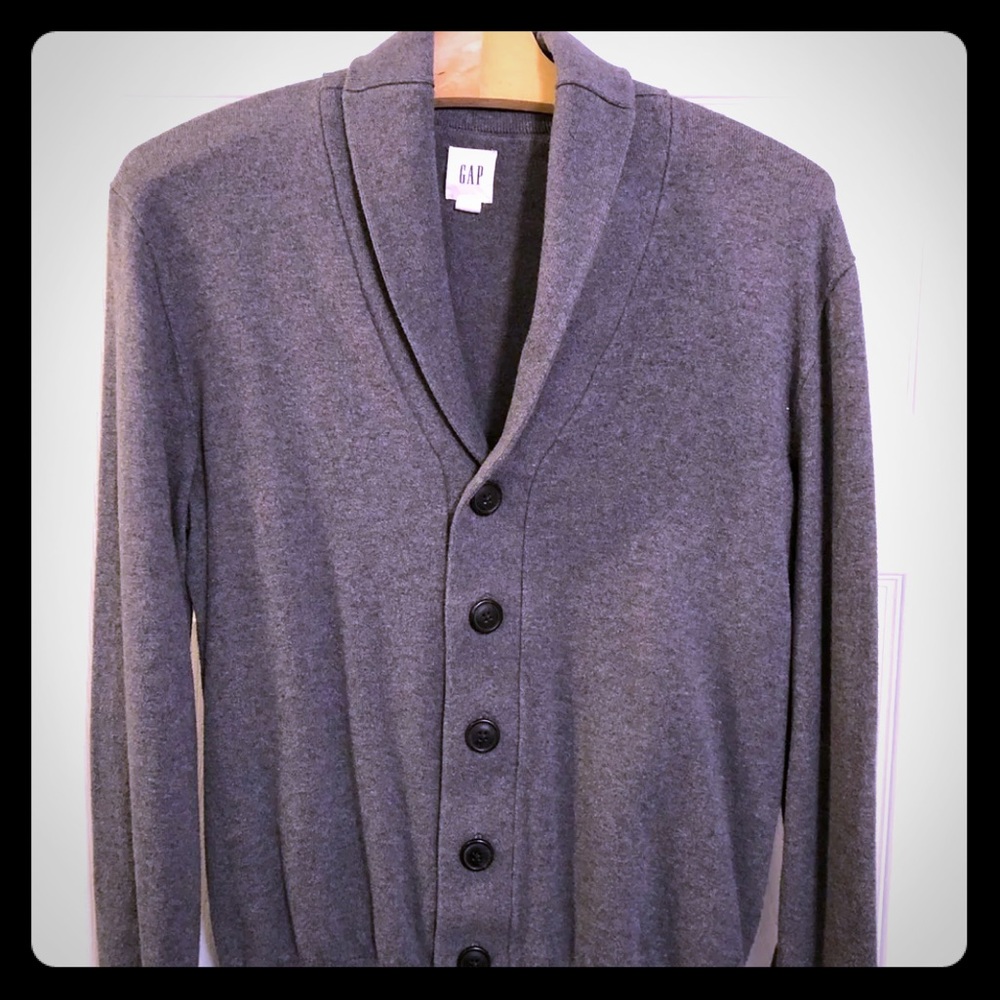 Men’s GAP cardigan
